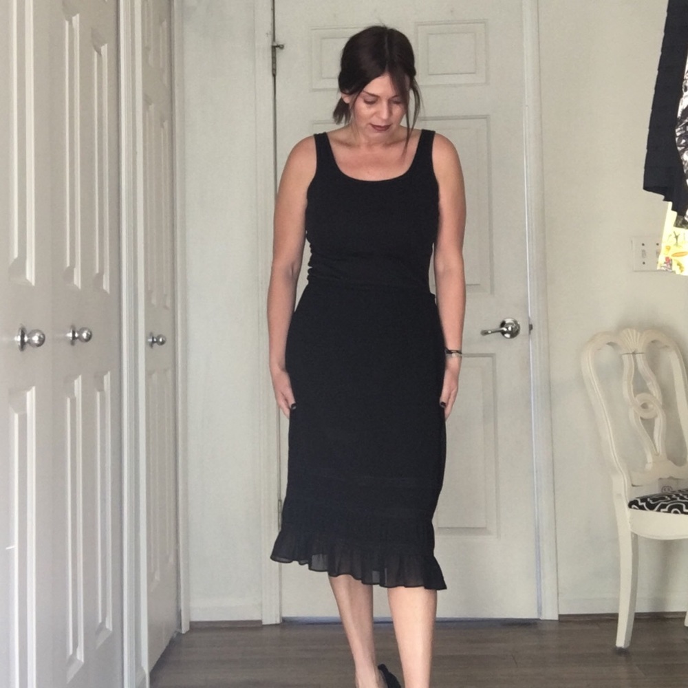 black skirt